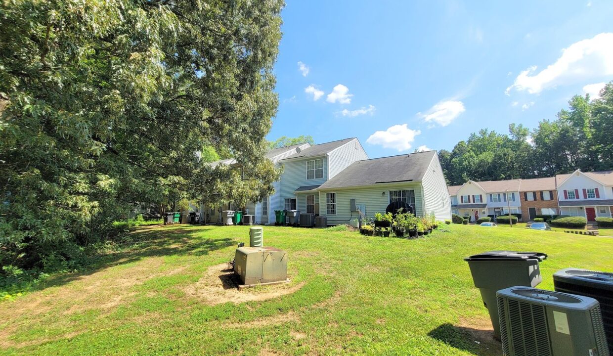 6209-Windsor-Gate-Ln-Charlotte-NC-28215-18