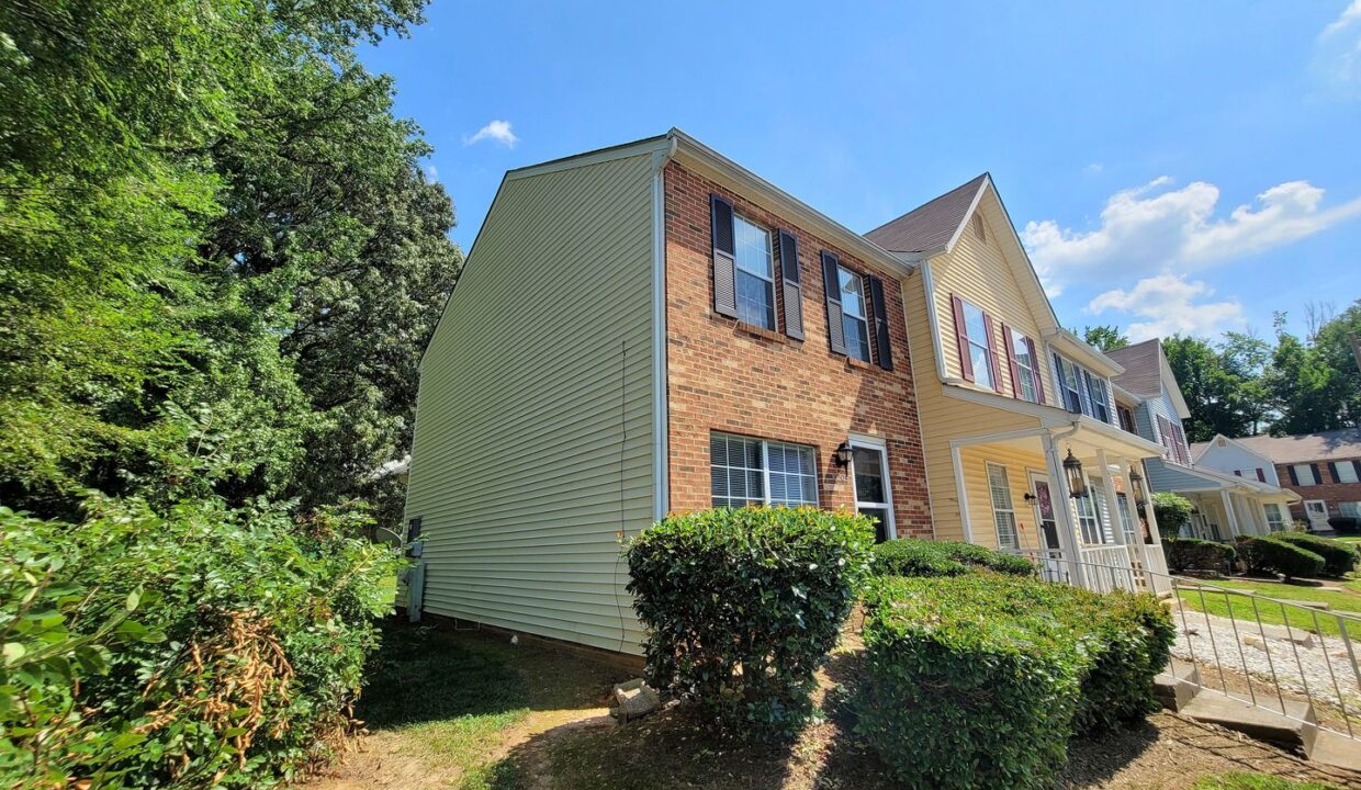 6209-Windsor-Gate-Ln-Charlotte-NC-28215-3