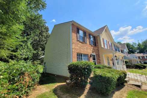 6209-Windsor-Gate-Ln-Charlotte-NC-28215-3