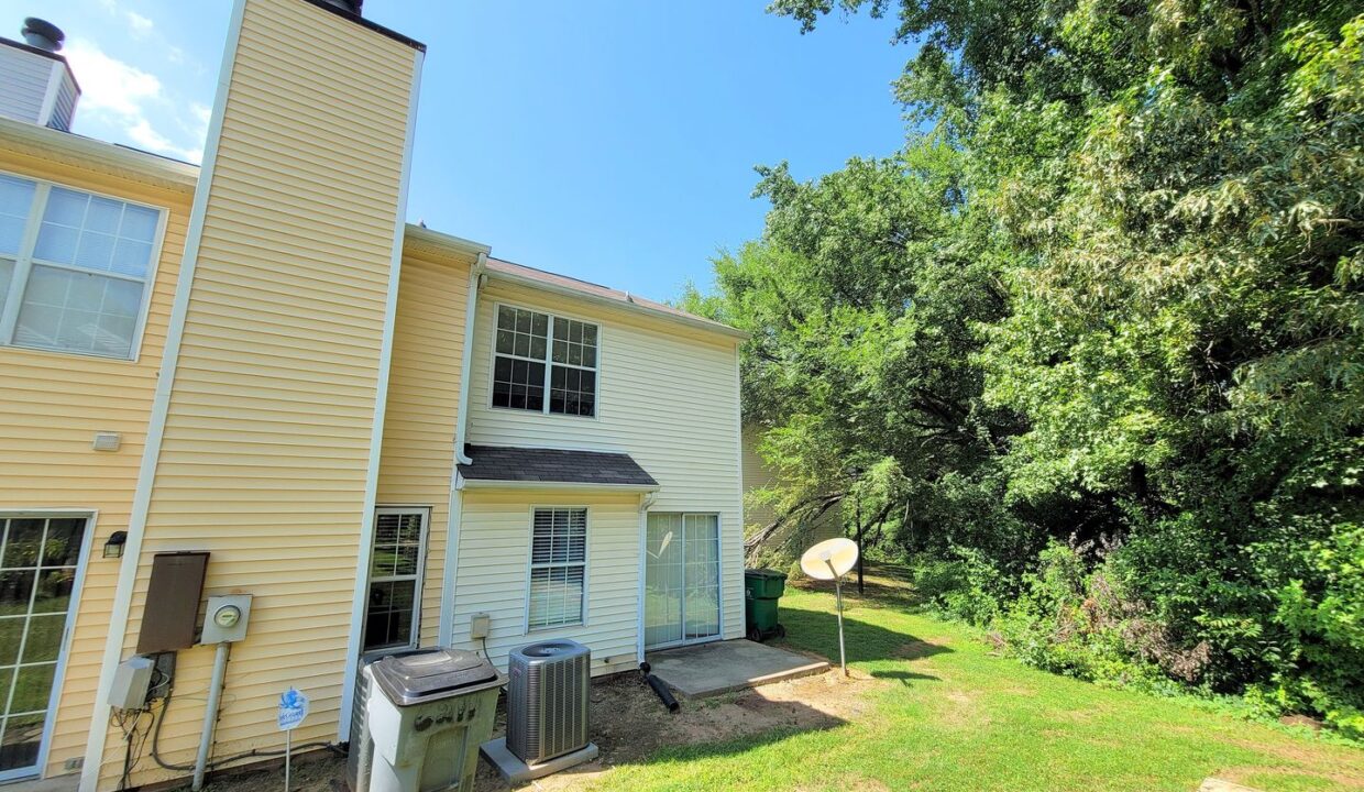 6209-Windsor-Gate-Ln-Charlotte-NC-28215-5