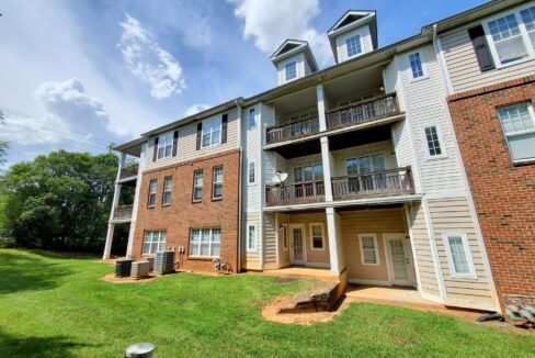 6712-Mallard-Park-Dr-Charlotte-NC-28262-17