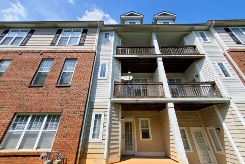 6712-Mallard-Park-Dr-Charlotte-NC-28262-26