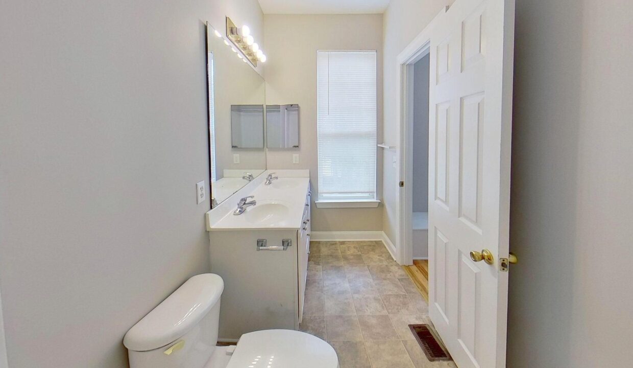 6712-Mallard-Park-Dr-Charlotte-NC-28262-30