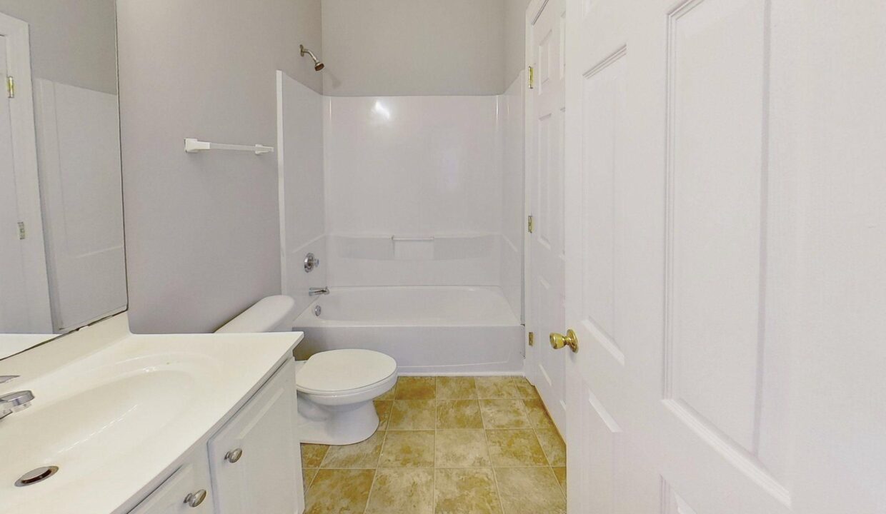 6712-Mallard-Park-Dr-Charlotte-NC-28262-31