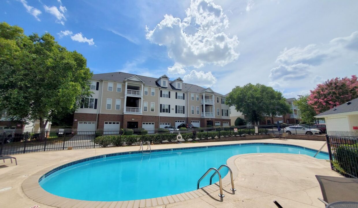 6712-Mallard-Park-Dr-Charlotte-NC-28262-43
