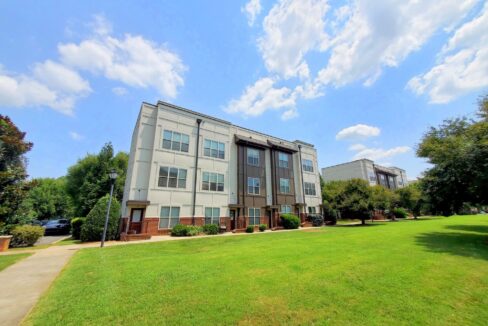 827-Seigle-Point-Dr-Charlotte-NC-28204-12