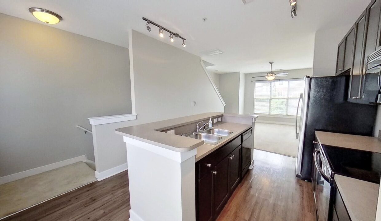 827-Seigle-Point-Dr-Charlotte-NC-28204-18