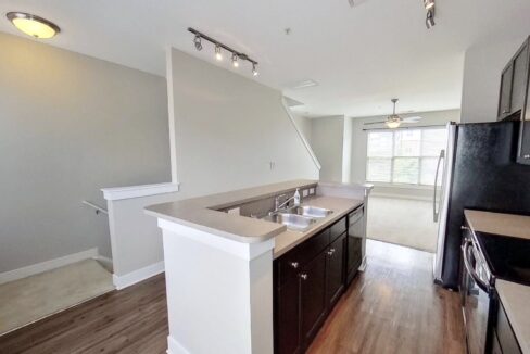 827-Seigle-Point-Dr-Charlotte-NC-28204-18