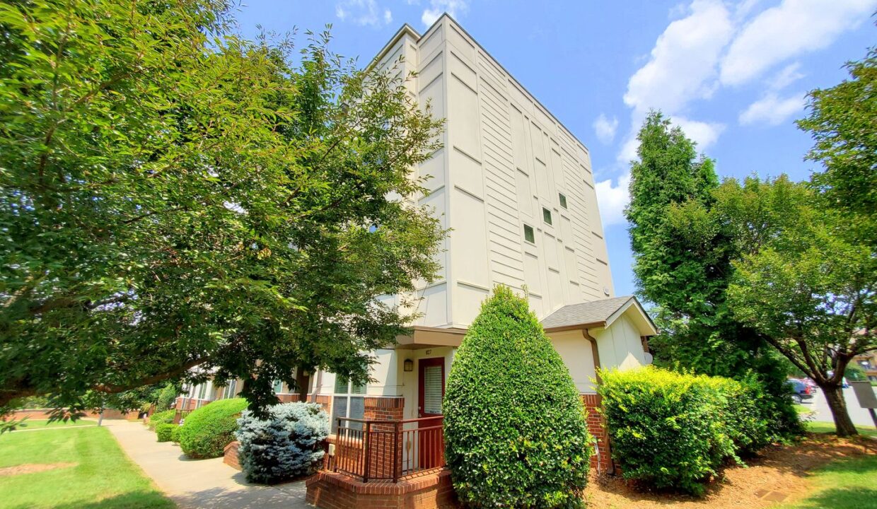 827-Seigle-Point-Dr-Charlotte-NC-28204-19