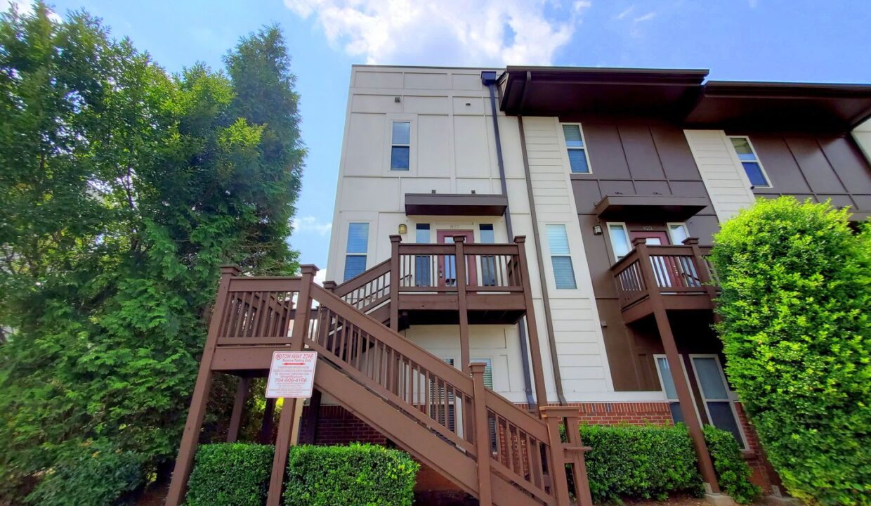 827-Seigle-Point-Dr-Charlotte-NC-28204-22