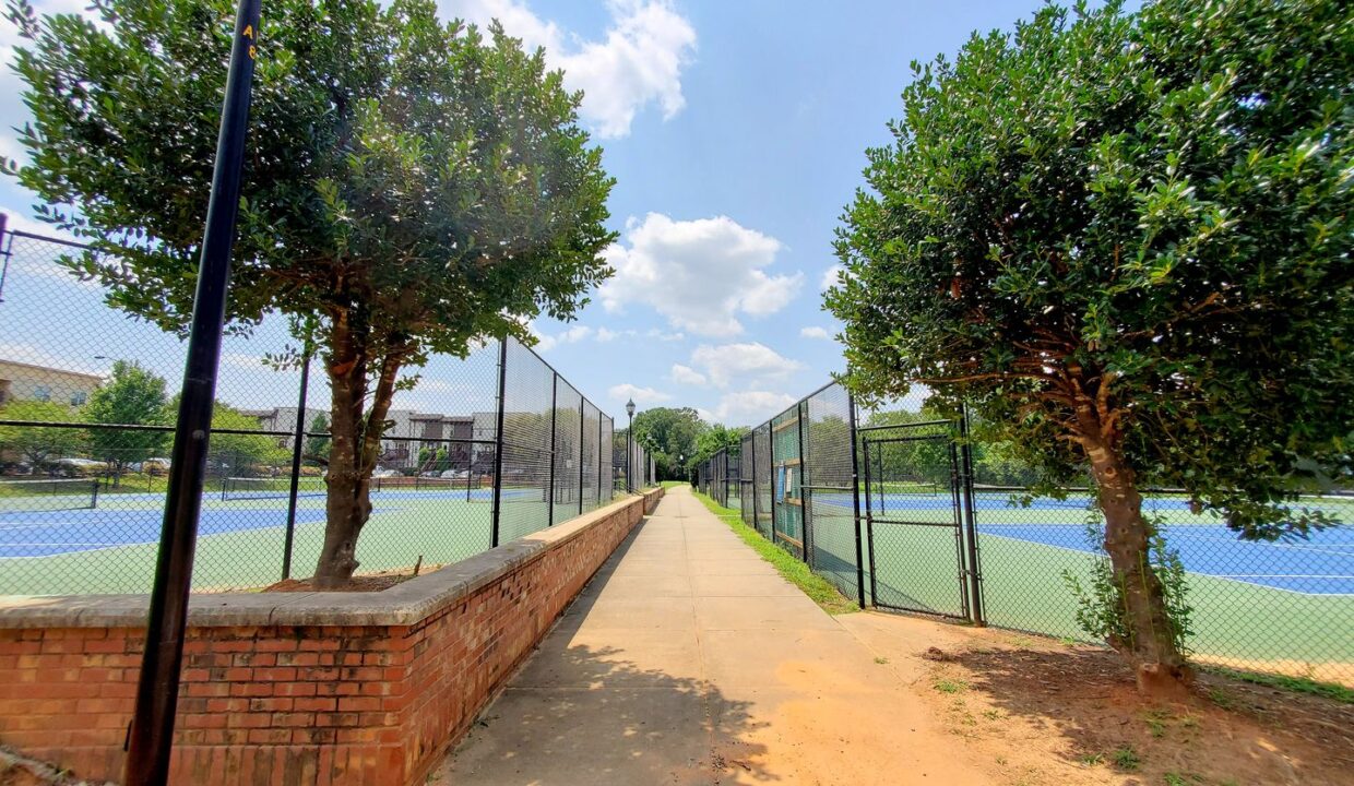 827-Seigle-Point-Dr-Charlotte-NC-28204-30