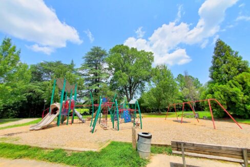 827-Seigle-Point-Dr-Charlotte-NC-28204-32