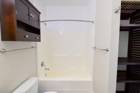 827-Seigle-Point-Dr-Charlotte-NC-28204-9