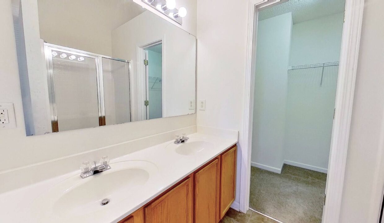 8955-Gerren-Ct-Charlotte-NC-28217-23