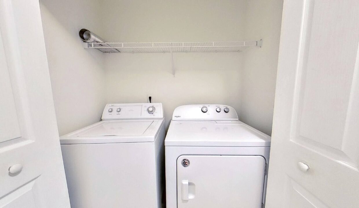 8955-Gerren-Ct-Charlotte-NC-28217-28