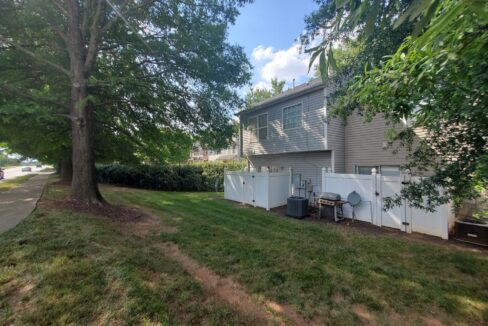 8955-Gerren-Ct-Charlotte-NC-28217-4