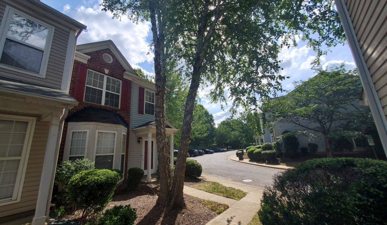 8955-Gerren-Ct-Charlotte-NC-28217-8