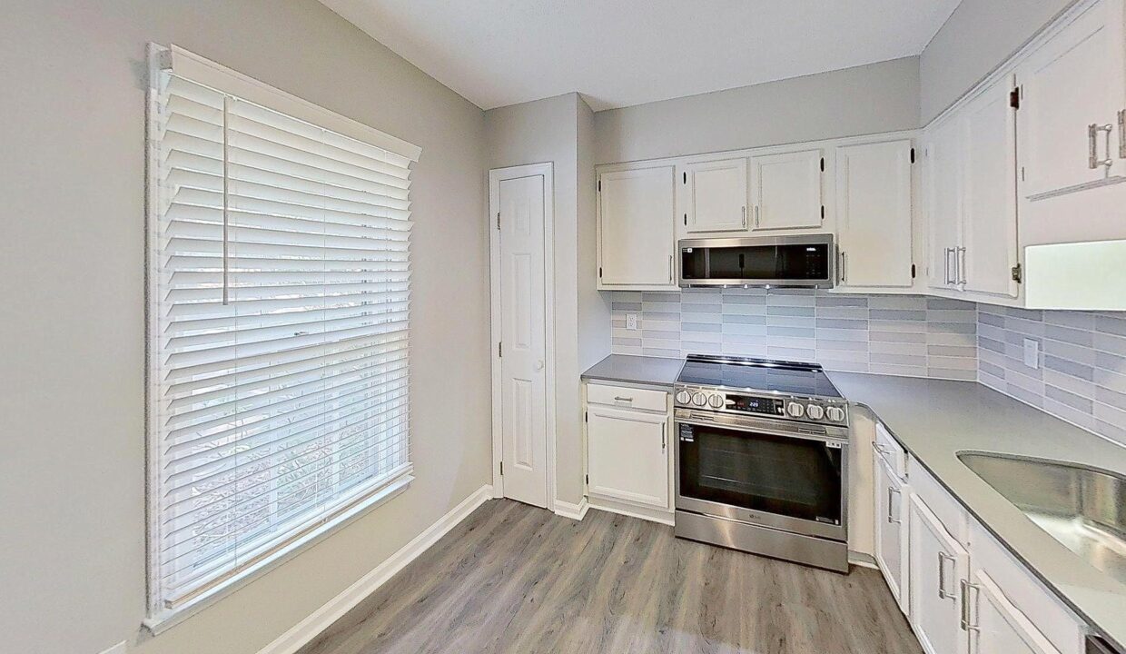 1313-Dylan-Heath-Ct-Raleigh-NC-27608-33
