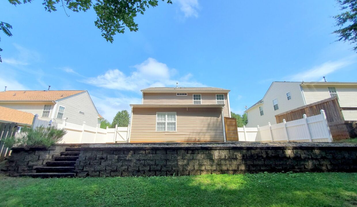 21-War-Admiral-Way-Greenville-SC-29617-38