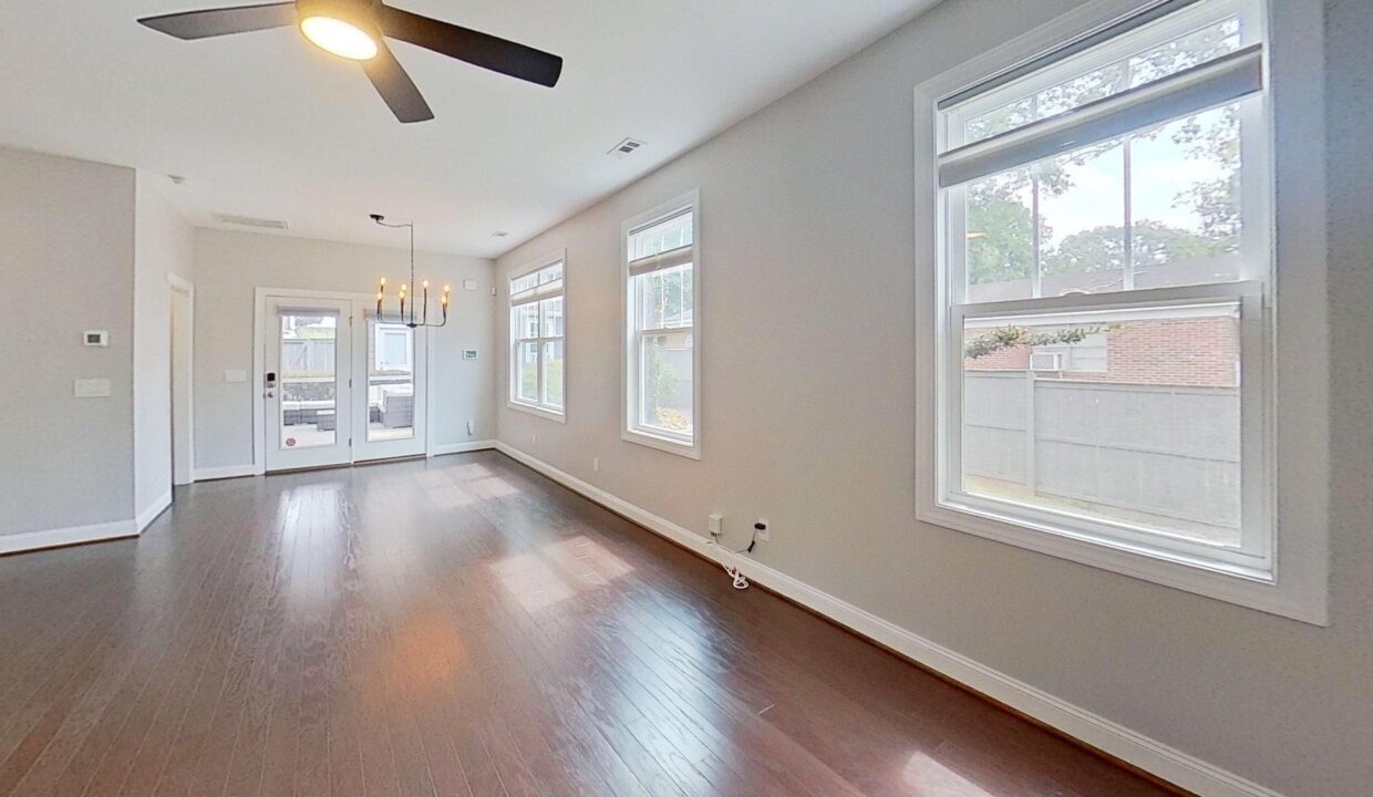 210-Pinckney-St-Greenville-SC-29601-21