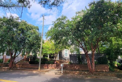 210-Pinckney-St-Greenville-SC-29601-24