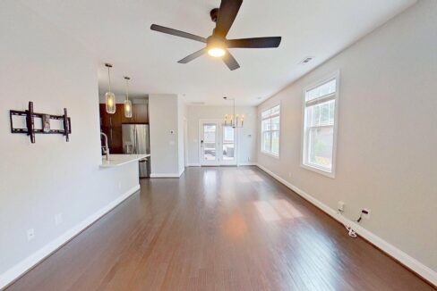 210-Pinckney-St-Greenville-SC-29601-25