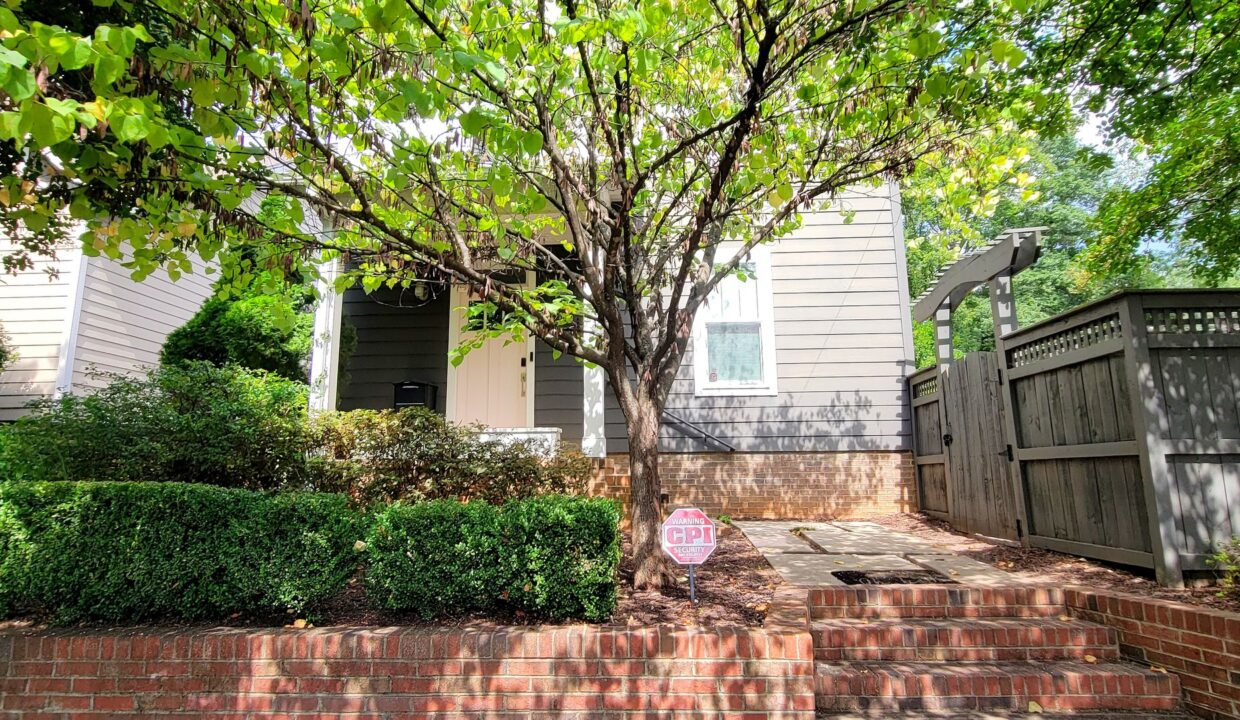 210-Pinckney-St-Greenville-SC-29601-29