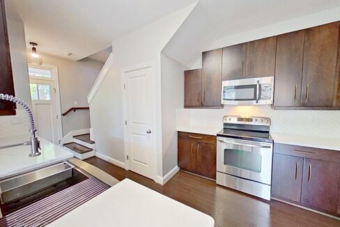 210-Pinckney-St-Greenville-SC-29601-30