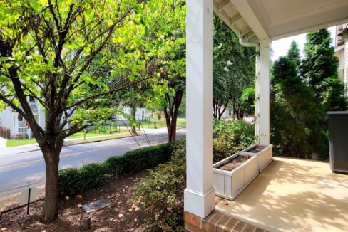 210-Pinckney-St-Greenville-SC-29601-33