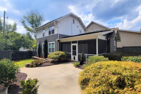 210-Pinckney-St-Greenville-SC-29601-43