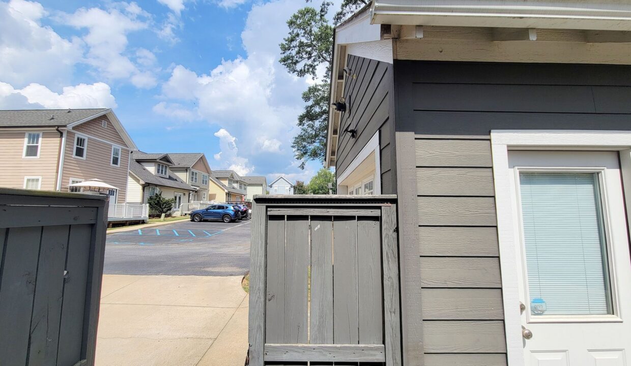 210-Pinckney-St-Greenville-SC-29601-8