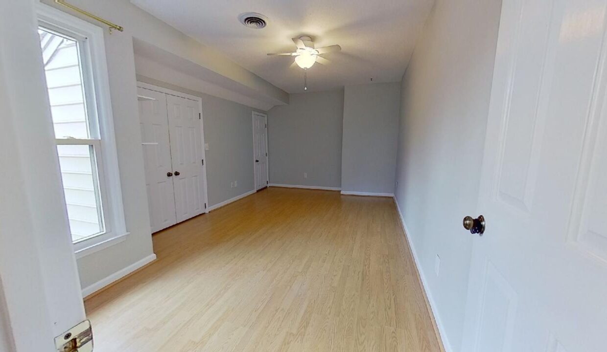 2305-Brandt-Village-Greensboro-NC-27455-12