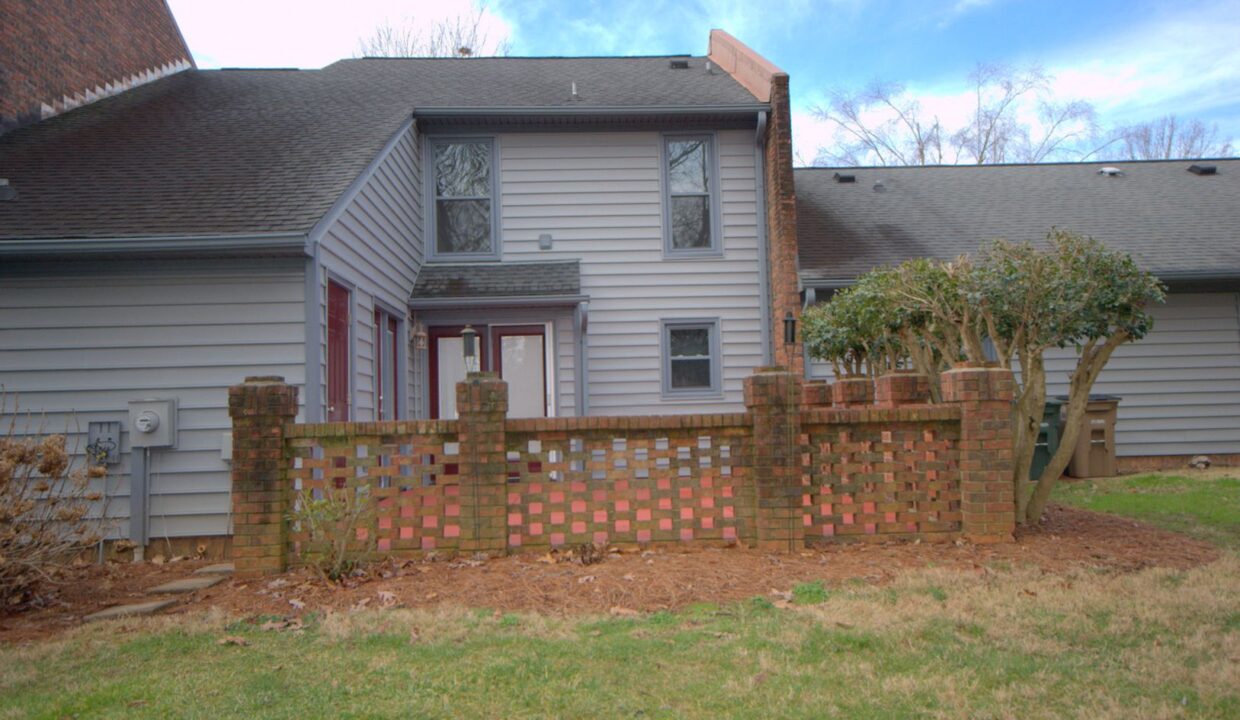 2305-Brandt-Village-Greensboro-NC-27455-13