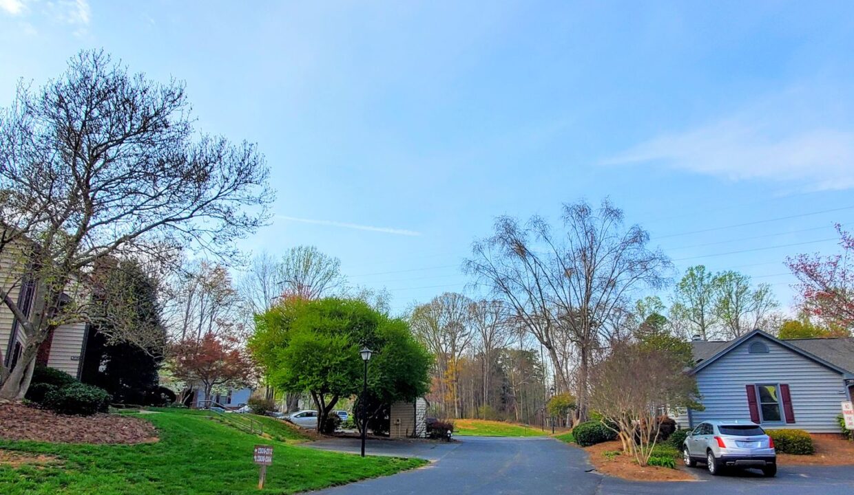 2305-Brandt-Village-Greensboro-NC-27455-20