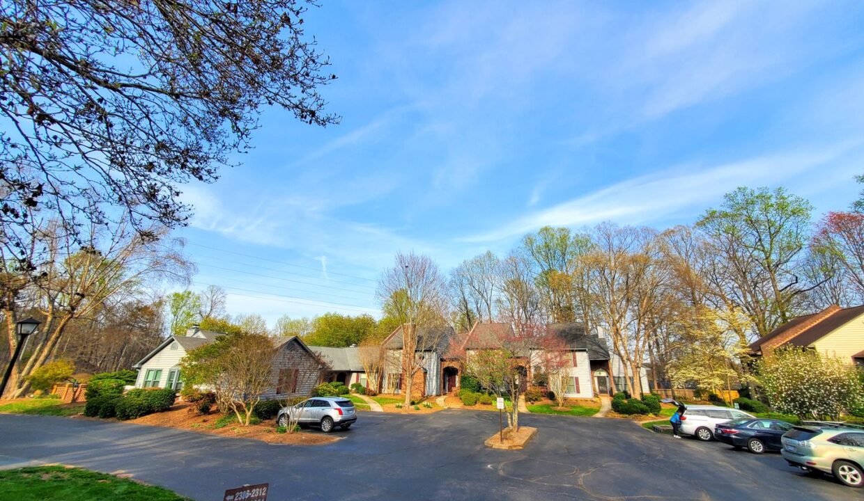 2305-Brandt-Village-Greensboro-NC-27455-24