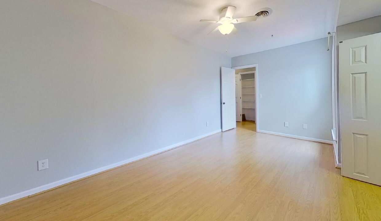 2305-Brandt-Village-Greensboro-NC-27455-32