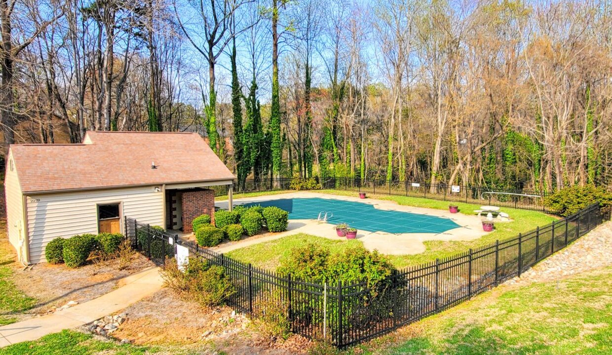 2305-Brandt-Village-Greensboro-NC-27455-6