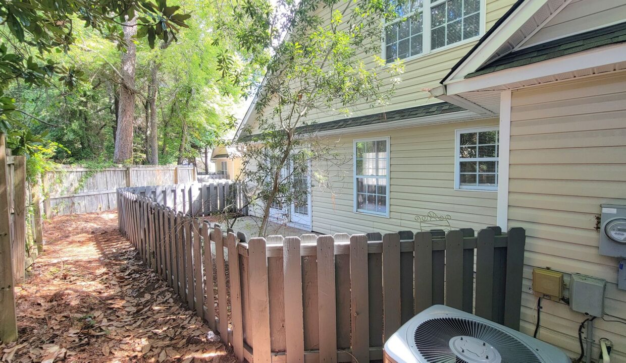 307-Saint-Rosea-Rd-Wilmington-NC-28405-15