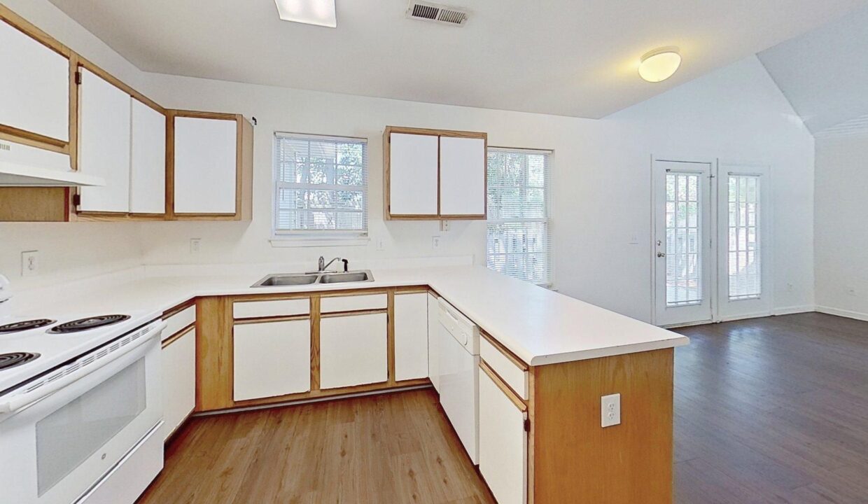 307-Saint-Rosea-Rd-Wilmington-NC-28405-28