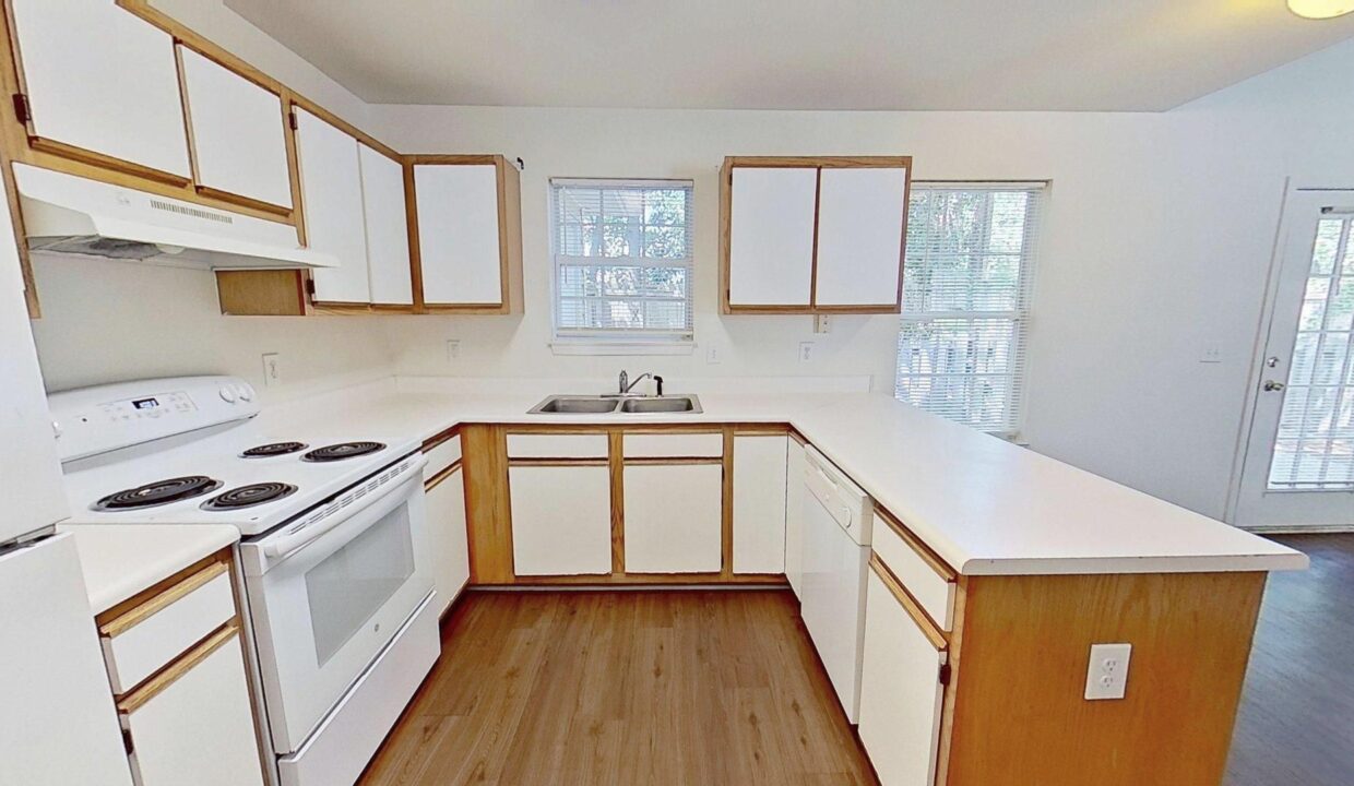 307-Saint-Rosea-Rd-Wilmington-NC-28405-4
