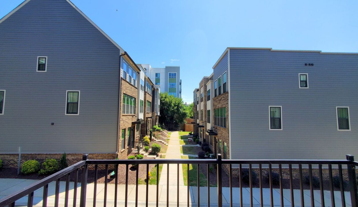 3645-S-Tryon-St-Charlotte-NC-28217-16