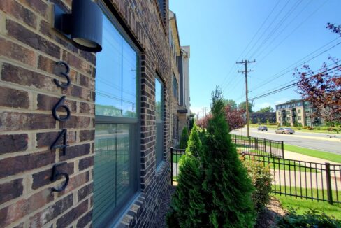 3645-S-Tryon-St-Charlotte-NC-28217-21