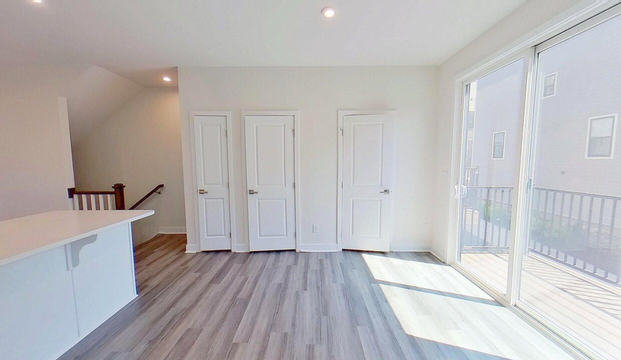 3645-S-Tryon-St-Charlotte-NC-28217-25