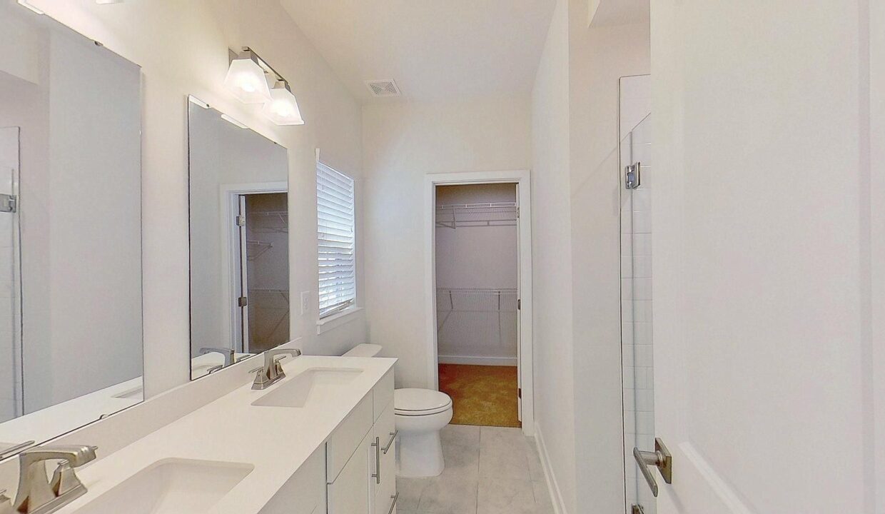 3645-S-Tryon-St-Charlotte-NC-28217-30