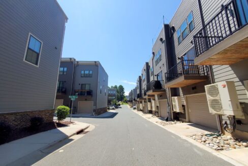 3645-S-Tryon-St-Charlotte-NC-28217-38