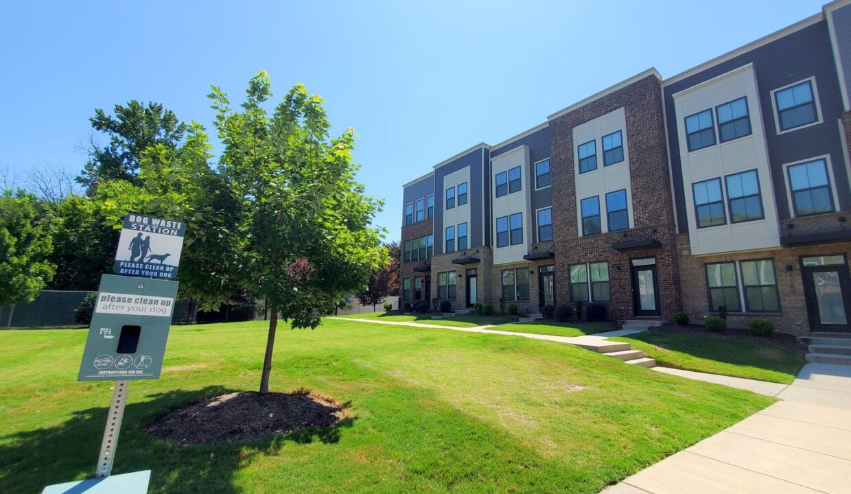 3645-S-Tryon-St-Charlotte-NC-28217-39