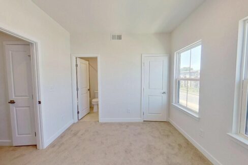 3645-S-Tryon-St-Charlotte-NC-28217-45