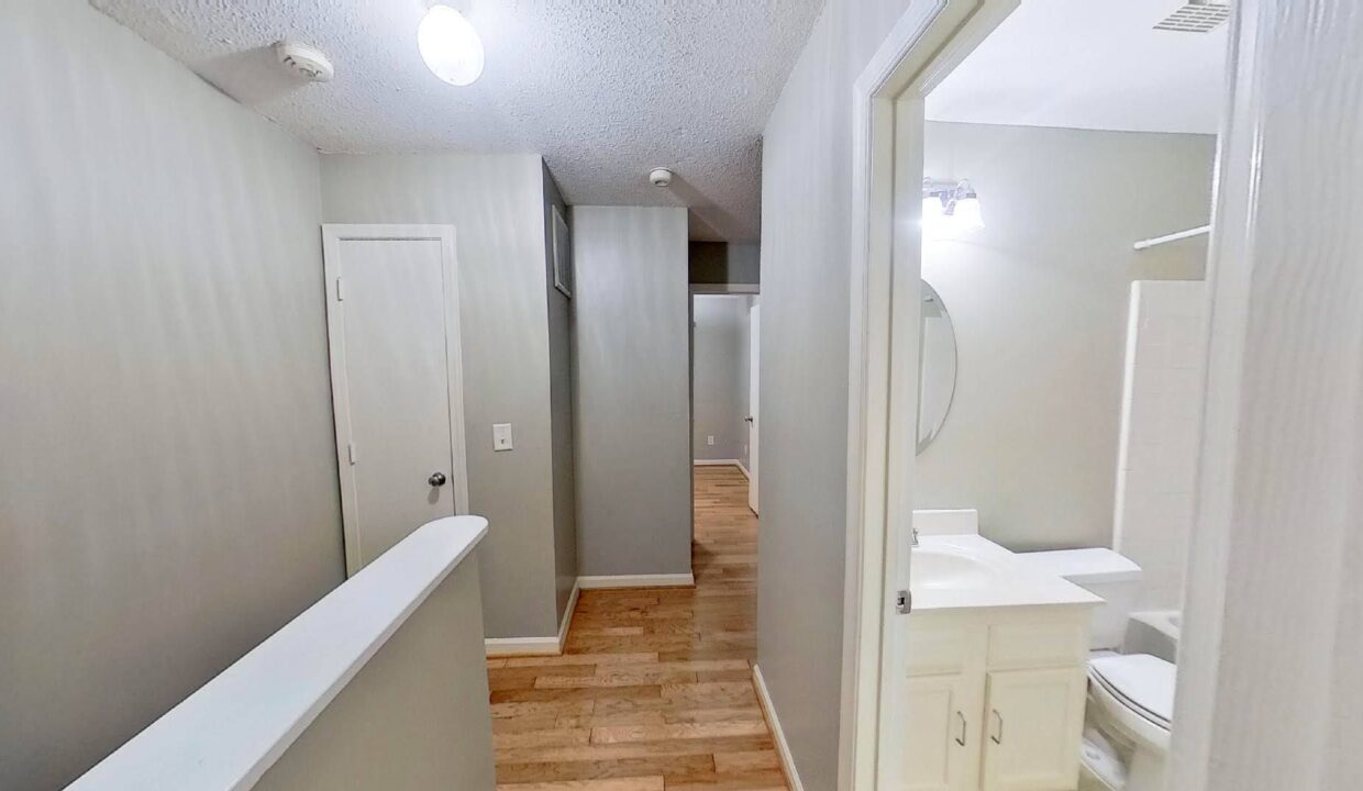 4233-Baylor-St-Greensboro-NC-27455-10