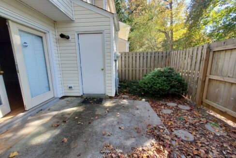 4233-Baylor-St-Greensboro-NC-27455-28