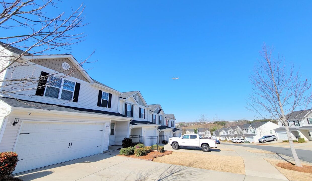 5003-Zulli-Ln-Charlotte-NC-28214-20